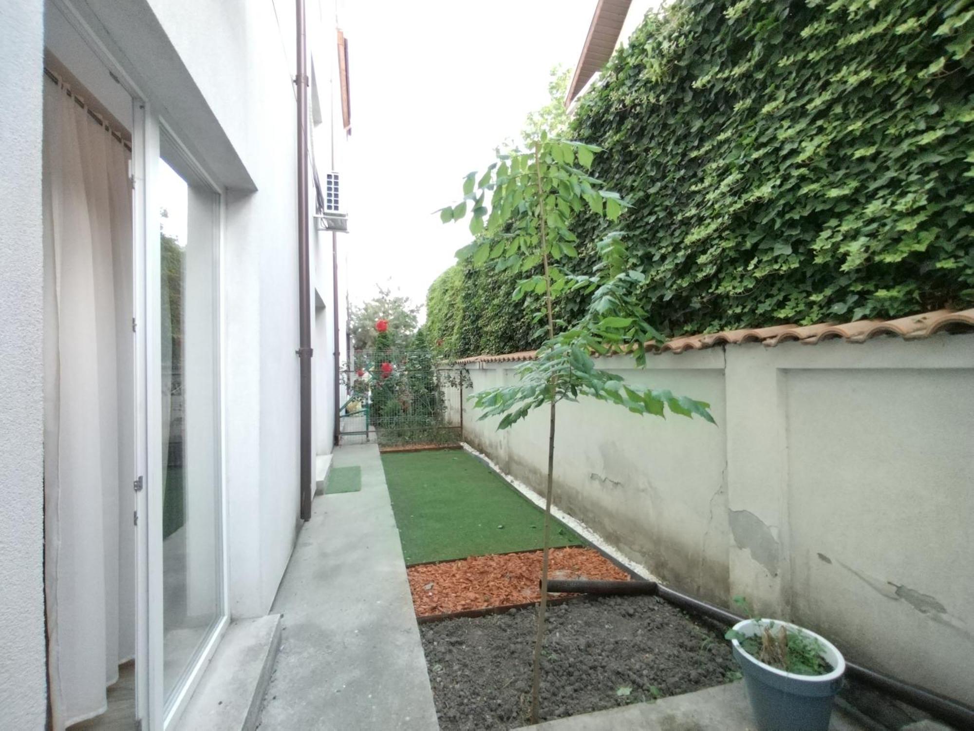 Apartament Kira *