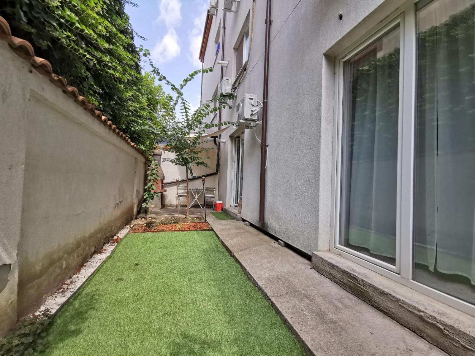 Kira Apartament *